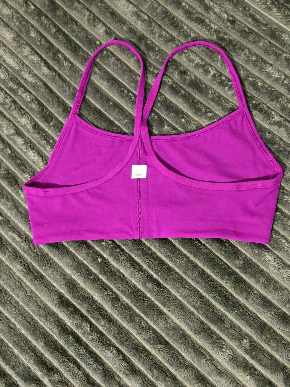 Vuori Women's Magenta Seamless Sports Bra- Stretch Support